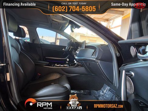 Used 2018 Kia Stinger Premium RWD image 12