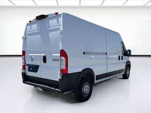 Used 2025 RAM ProMaster 2500 w/ Convenience Group FWD image 4