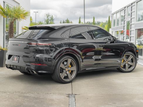 Used 2022 Porsche Cayenne Turbo S AWD/4WD image 7