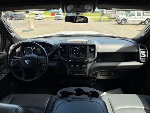 Used 2024 RAM 5500 Tradesman w/ Chrome Appearance Group AWD/4WD image 4