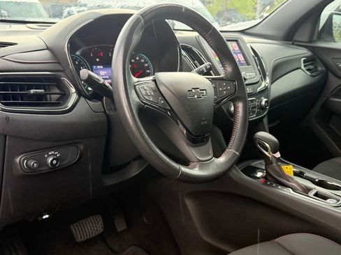 Used 2022 Chevrolet Equinox RS FWD image 11