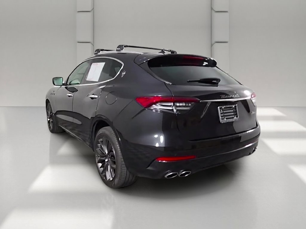 Used 2024 Maserati Levante GT Ultima AWD/4WD image 44