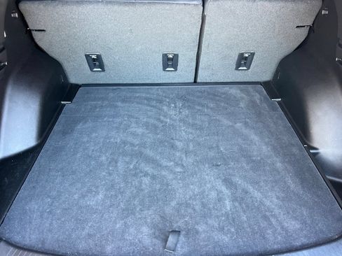 Used 2024 Chevrolet Equinox EV RS FWD image 23