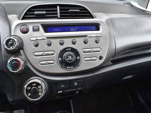 Used 2010 Honda Fit image 27