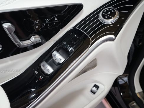 Used 2023 Mercedes-Benz Maybach S 680 4MATIC image 34