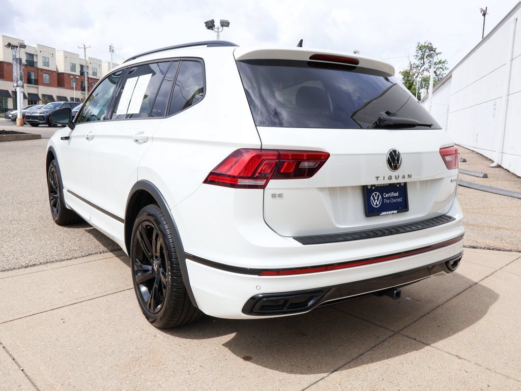 Certified 2024 Volkswagen Tiguan SE R-Line AWD/4WD image 3