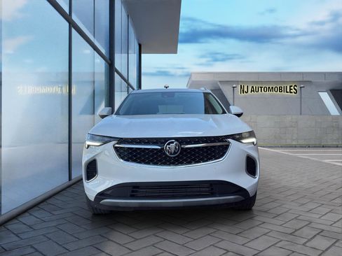 Used 2023 Buick Envision Avenir image 2