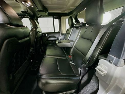Used 2022 Jeep Wrangler Unlimited Rubicon 4xe AWD/4WD image 23