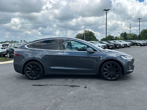 Used 2020 Tesla Model X Long Range AWD/4WD image 8