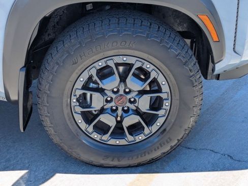 Used 2023 Nissan Frontier PRO-4X w/ Pro-4X Premium Package AWD/4WD image 24