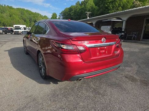 Used 2018 Nissan Altima 2.5 SR w/ SR Special Edition FWD image 4