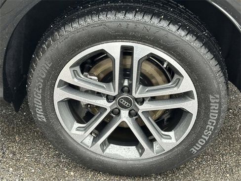 Certified 2025 Audi Q5 Premium Plus w/ Premium Plus image 8