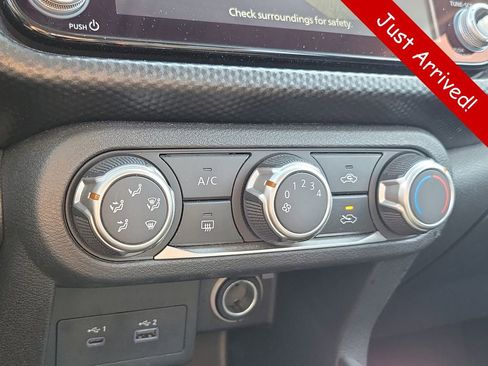 Used 2024 Nissan Kicks SV image 29