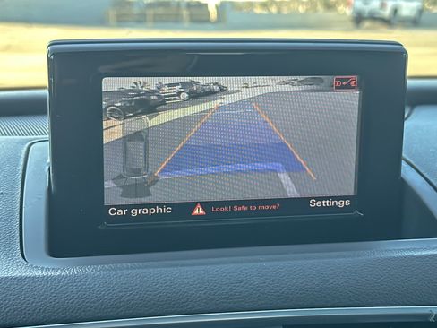 Used 2018 Audi Q3 2.0T Premium w/ Convenience Package image 18