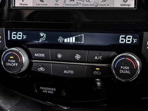 Used 2018 Nissan Rogue SL w/ Premium Package AWD/4WD image 28