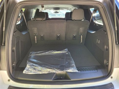 New 2026 Chevrolet Suburban LS image 15