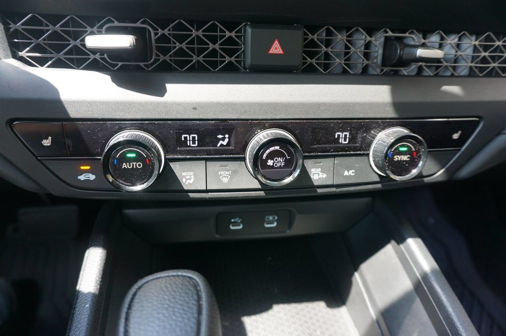 Used 2024 Honda Accord EX image 11