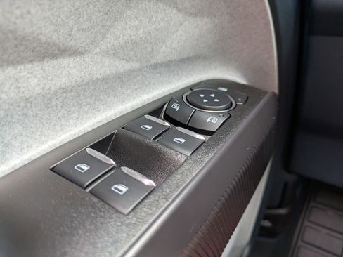 New 2025 Ford Maverick XLT w/ XLT Luxury Package image 24