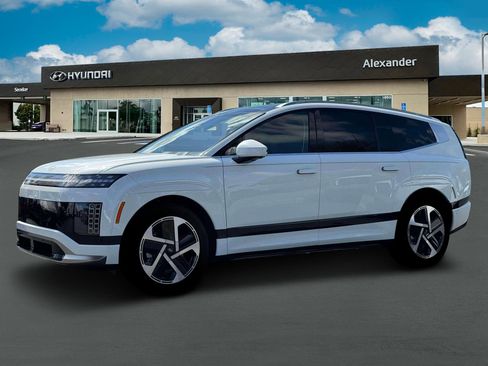 New 2026 Hyundai Ioniq 9 Calligraphy AWD/4WD image 2