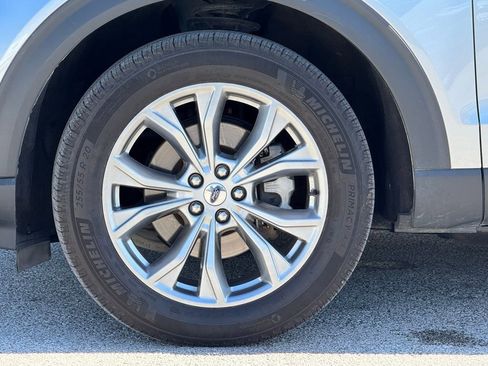 Used 2022 Ford Explorer XLT w/ Equipment Group 202A image 36