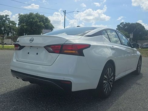 Used 2026 Nissan Altima 2.5 SV FWD image 6
