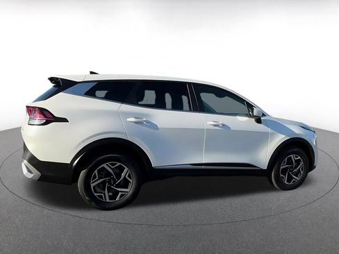 Used 2025 Kia Sportage LX AWD/4WD image 14