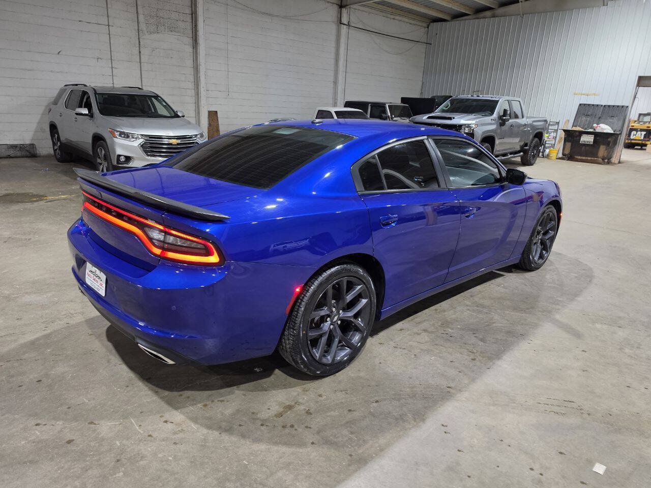 Used 2020 Dodge Charger SXT w/ Blacktop Package RWD image 12
