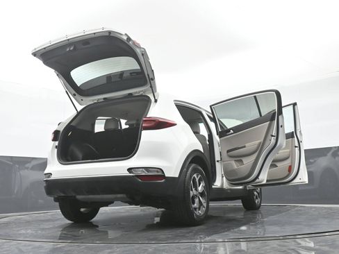 Used 2020 Kia Sportage LX FWD image 47
