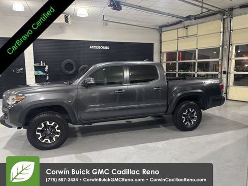 Used 2021 Toyota Tacoma TRD Off-Road w/ Technology Package AWD/4WD image 4