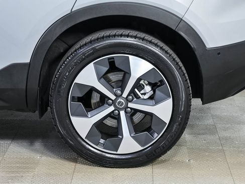 Certified 2026 Volvo XC40 B5 Plus AWD/4WD image 39