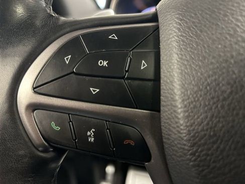 Used 2020 Jeep Grand Cherokee Limited X image 24