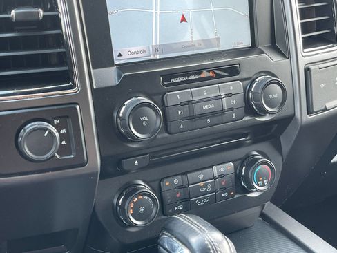 Used 2018 Ford F150 XLT w/ Equipment Group 302A Luxury AWD/4WD image 22