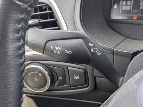 Used 2024 Ford Edge SEL image 44