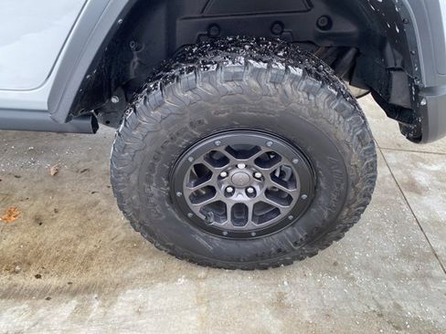 Used 2023 Jeep Wrangler Unlimited Sport image 11