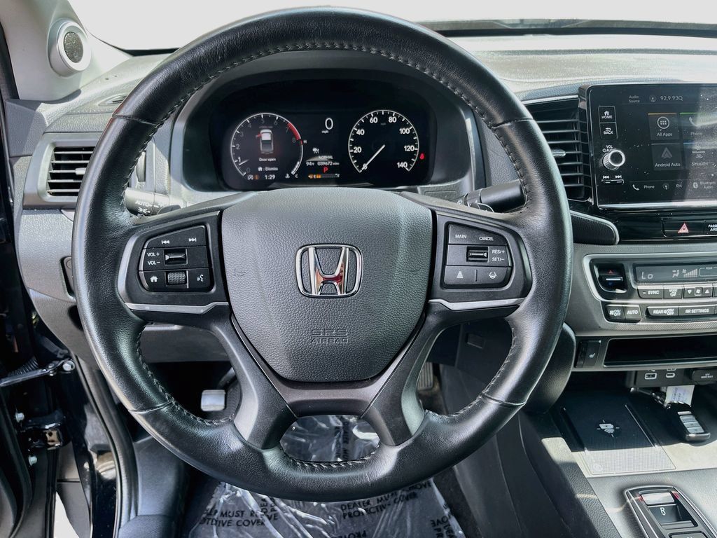 Used 2025 Honda Ridgeline RTL image 11