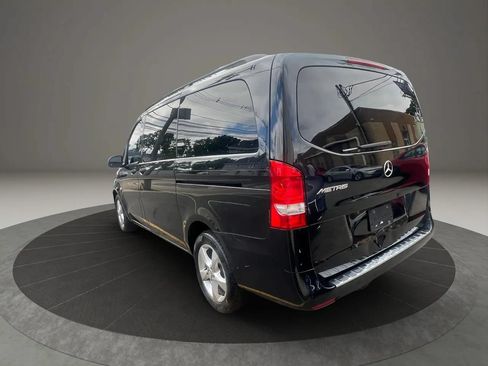 Used 2017 Mercedes-Benz Metris Passenger w/ Comfort Package image 7