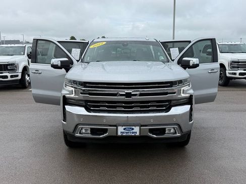 Used 2022 Chevrolet Silverado 1500 LTZ w/ LTZ Premium Package AWD/4WD image 24