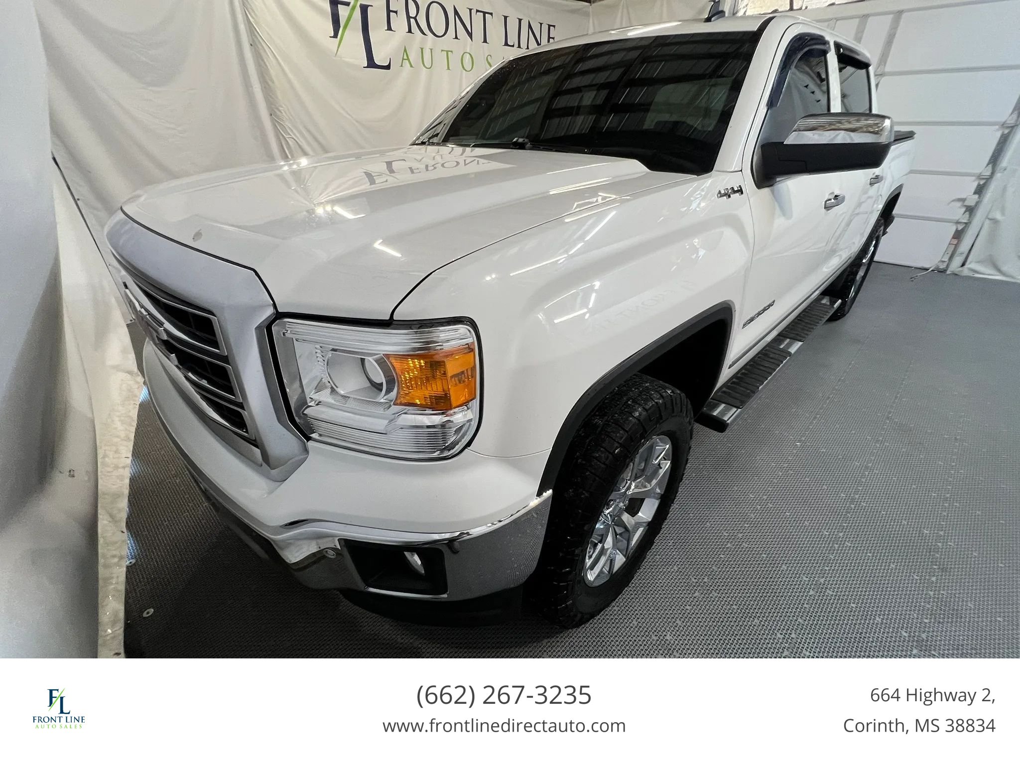 Used 2014 GMC Sierra 1500 SLT w/ Driver Alert Package AWD/4WD image 3