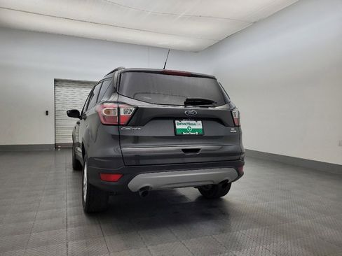 Used 2018 Ford Escape SE image 6