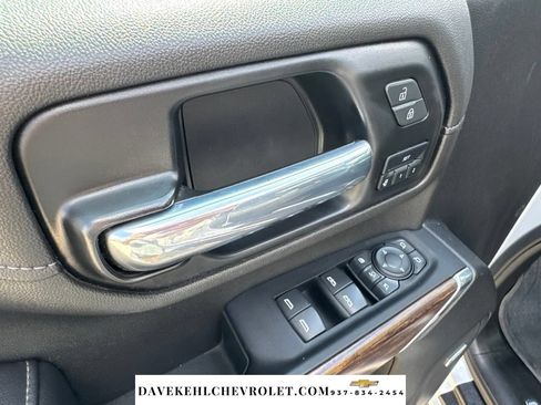 Used 2022 Chevrolet Silverado 2500 High Country w/ Z71 Off-Road Package AWD/4WD image 9