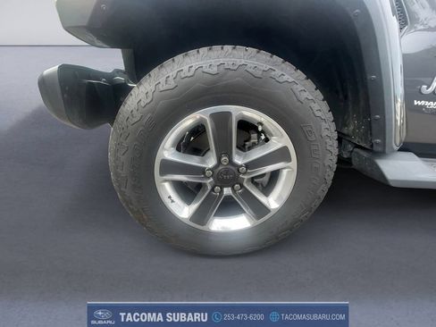 Used 2020 Jeep Wrangler Unlimited Sahara w/ Uconnect 4C Nav & Sound Group AWD/4WD image 9