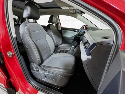 Used 2023 Volkswagen Taos SE image 26