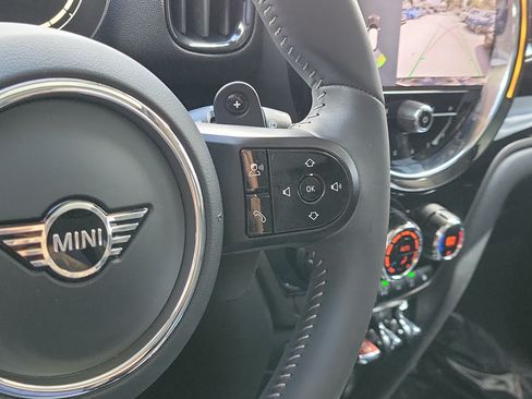 Used 2024 MINI Cooper Countryman S w/ Premium Package FWD image 18