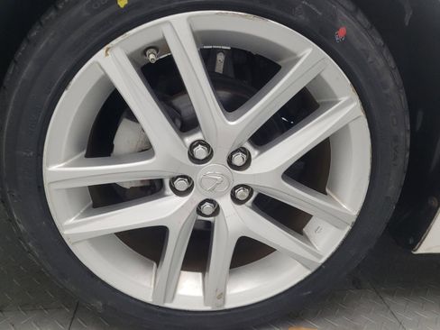 Used 2017 Lexus CT 200h w/ Accessory Package image 31