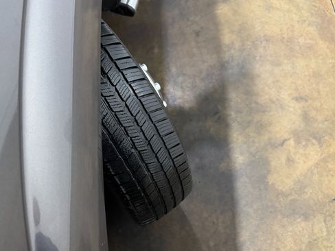 Used 2011 Ford F350 Lariat image 41