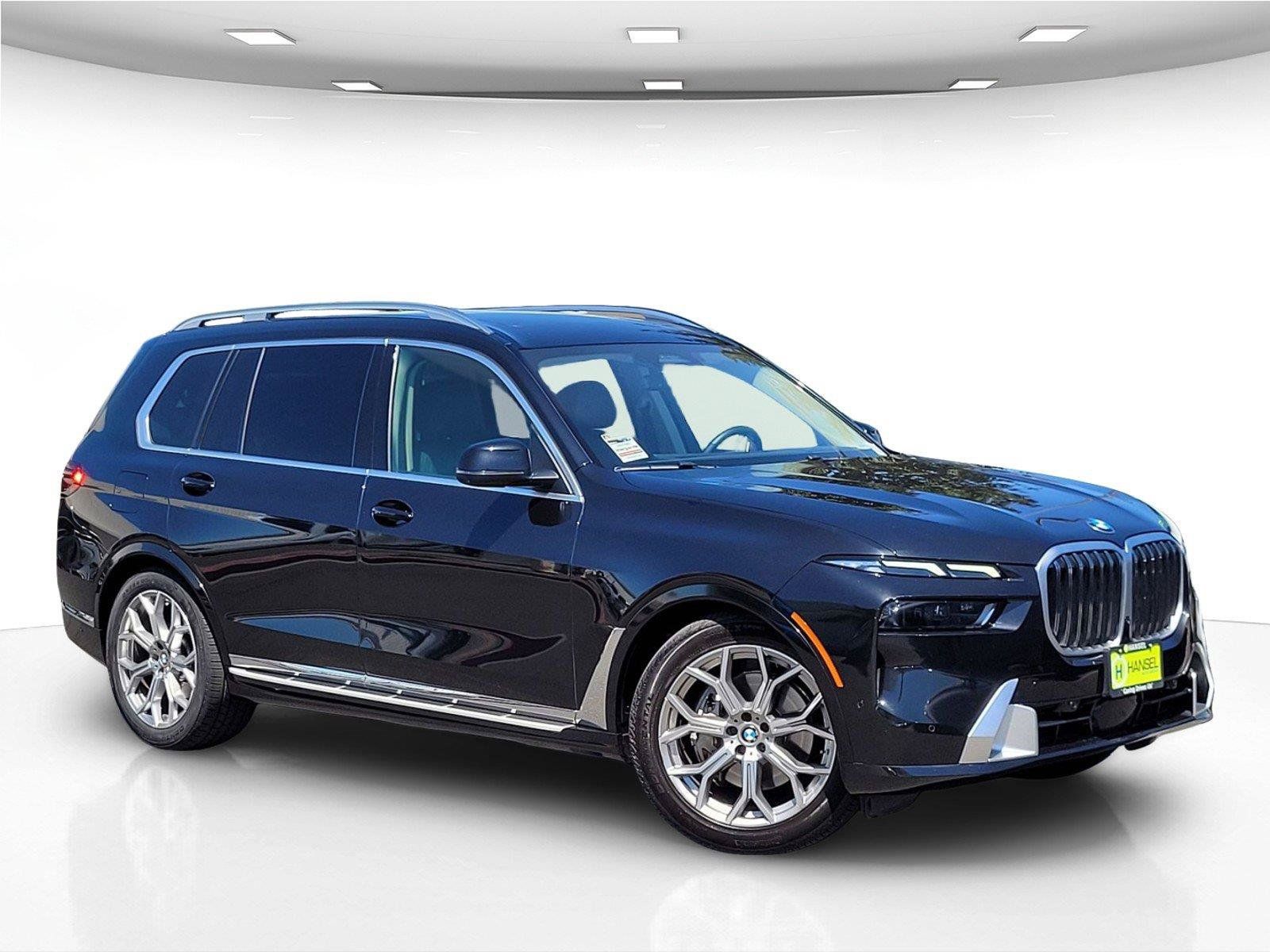 Used 2025 BMW X7 xDrive40i AWD/4WD image 2