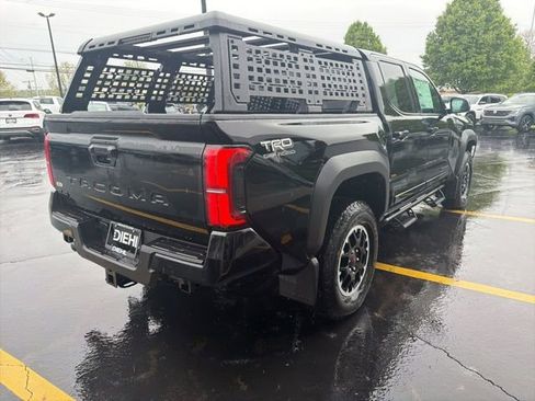 New 2025 Toyota Tacoma TRD Off-Road AWD/4WD image 5