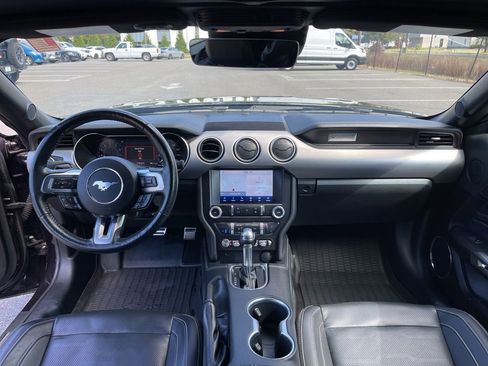 Used 2022 Ford Mustang GT Premium w/ Equipment Group 401A image 8