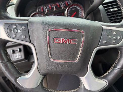 Used 2016 GMC Yukon SLT w/ Open Road Package AWD/4WD image 16