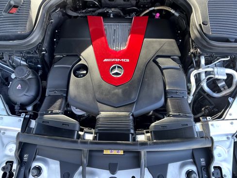 Used 2022 Mercedes-Benz GLC 43 AMG 4MATIC image 7